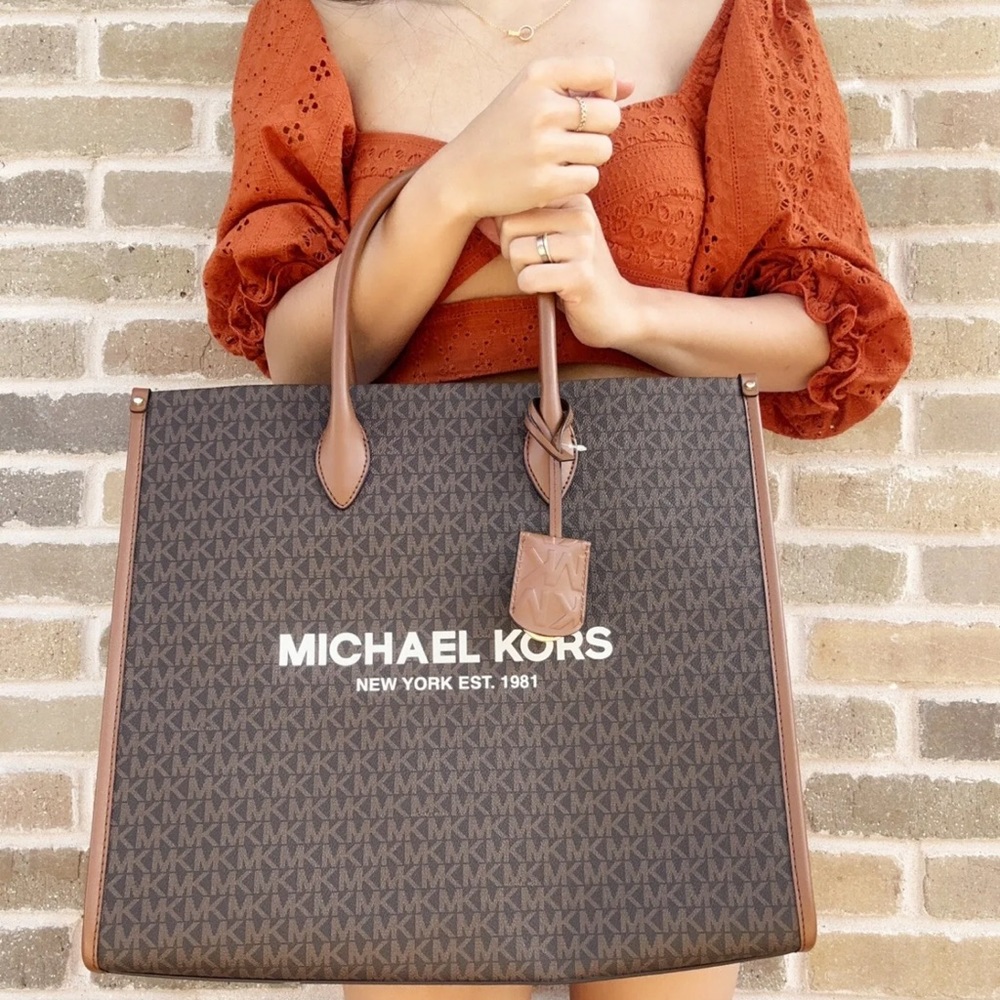 Michael Kors Large Tote Crossbody Bag MK Signature